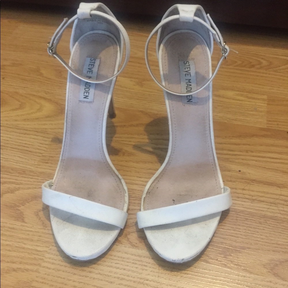 Steve Madden White strappy heels!
